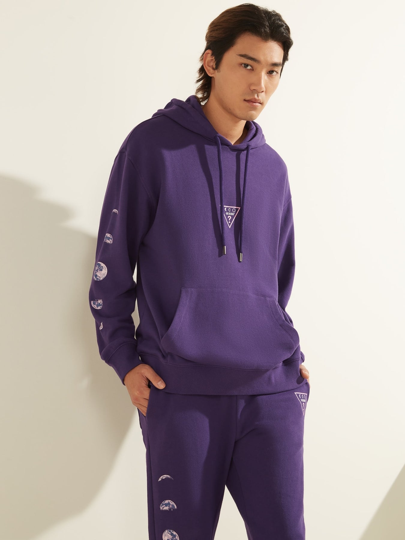 guess moonchild hoodie