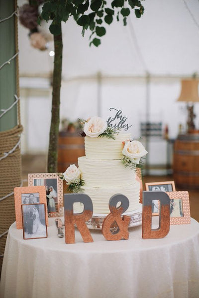 Cake table with photos frames