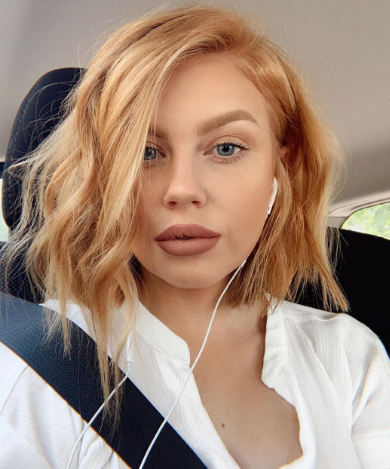 Slay with Strawberry Blonde Hues this Summer