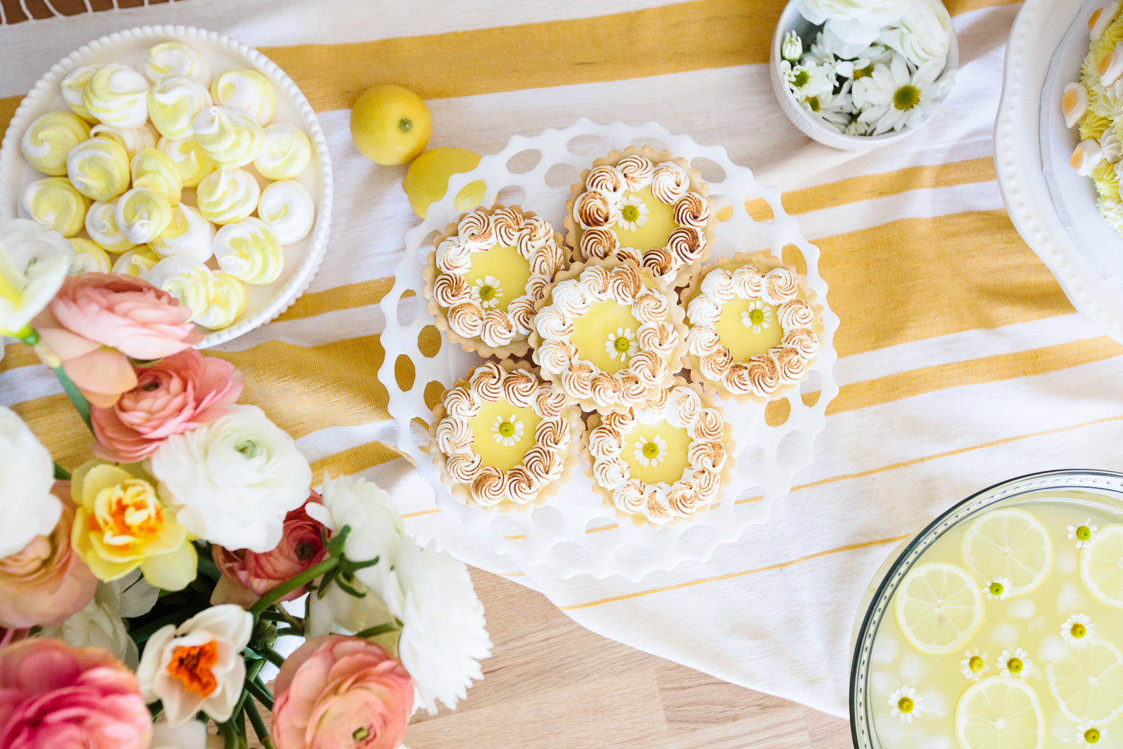 Easter party food ideas and Easter desserts. 