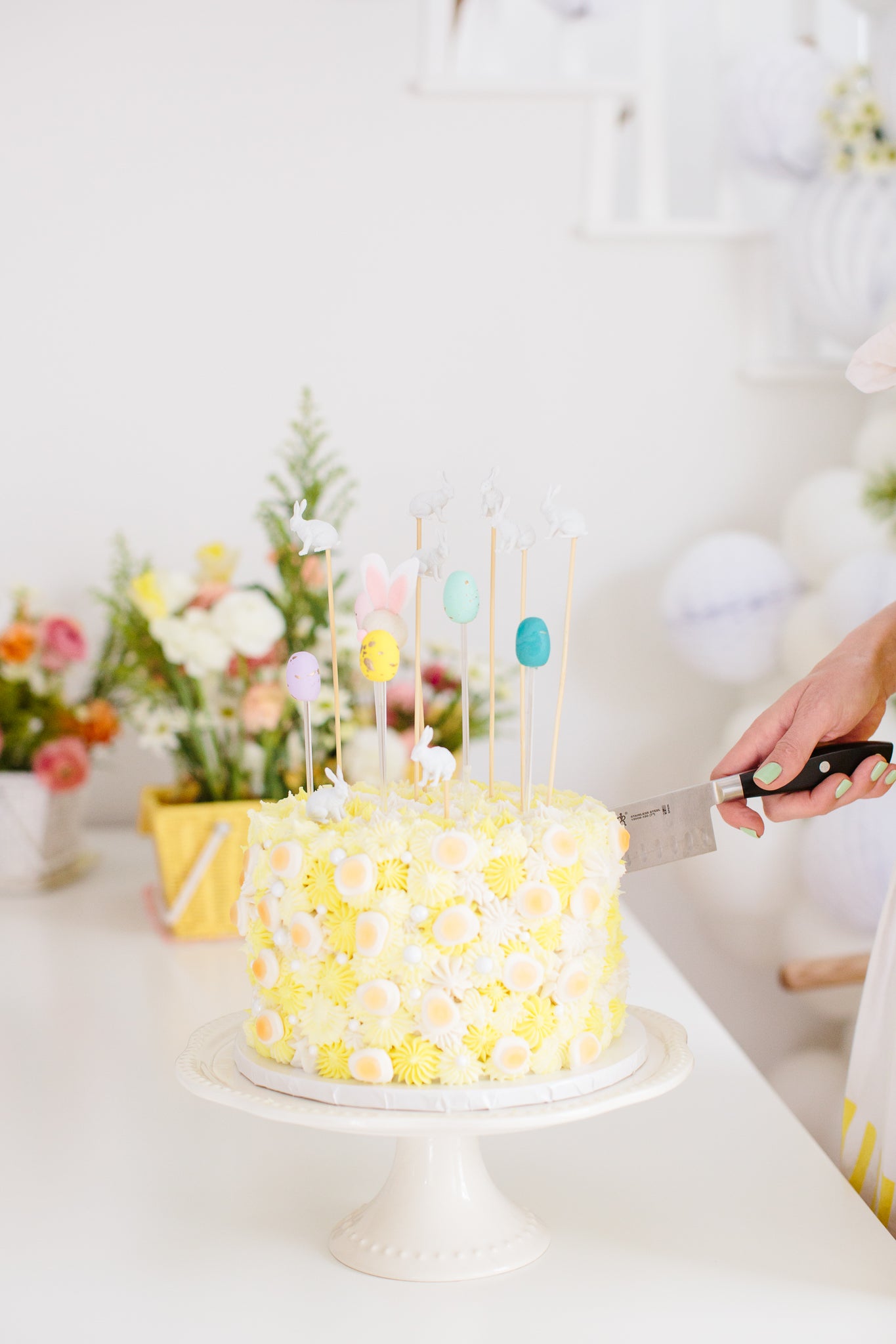 Easter cake and other Easter dessert ideas.
