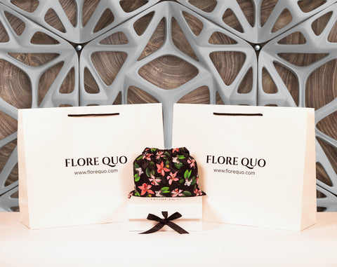 FLORE QUO 2 white paper bags, 1 floral dustbag and 1 paper box with black ribbon - elegant packaging