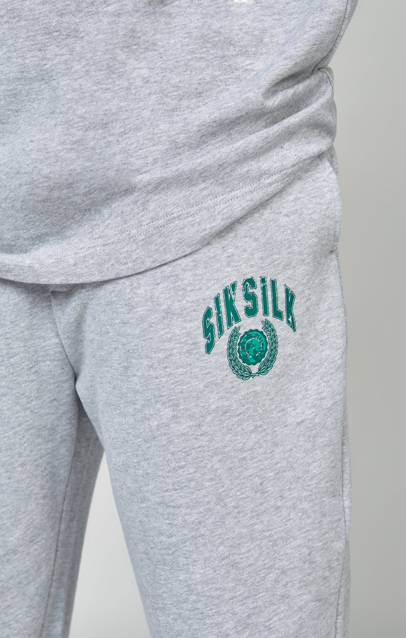 Relaxed Fit Varisty Logo Joggers (5)