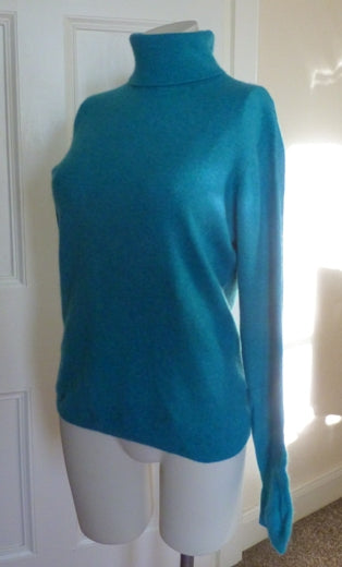 Isle turquoise cashmere jumper