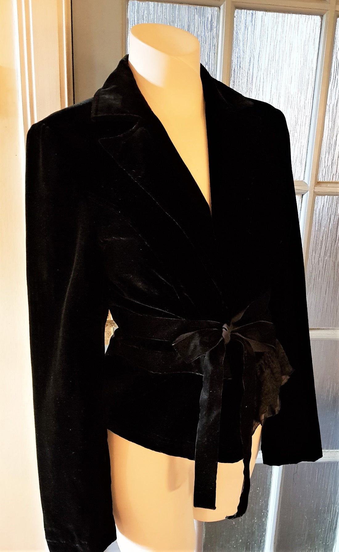 Black velvet evening jacket with front ties – The Frockery