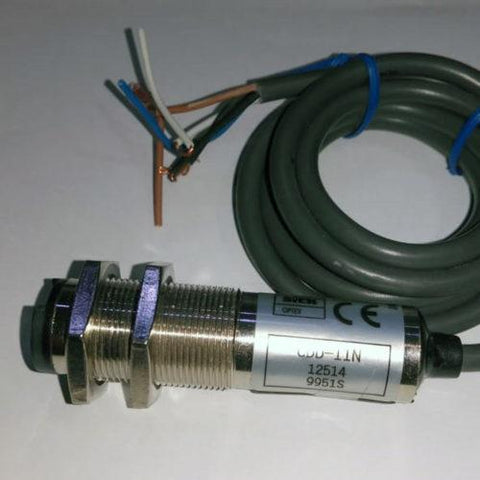 Adjustable Photocell Switch CDD-11N Diffuse NPN Parking Photoelectric Sensor in Pakistan