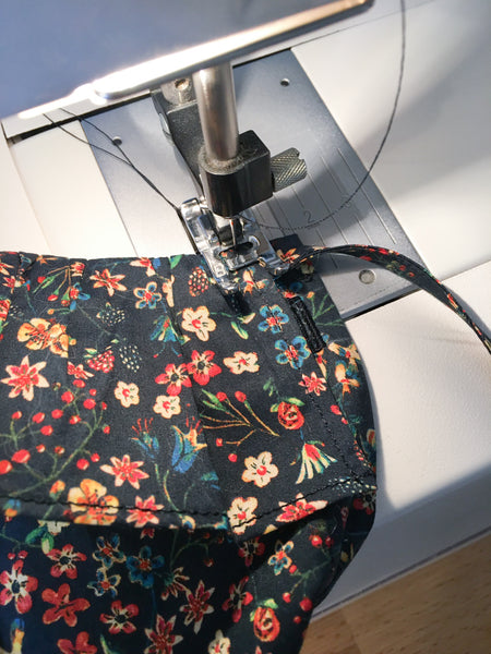 Anna Allen Clothing Blog: new/old sewing machine.