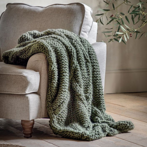 Knitted chunky throw | malletandplane.com