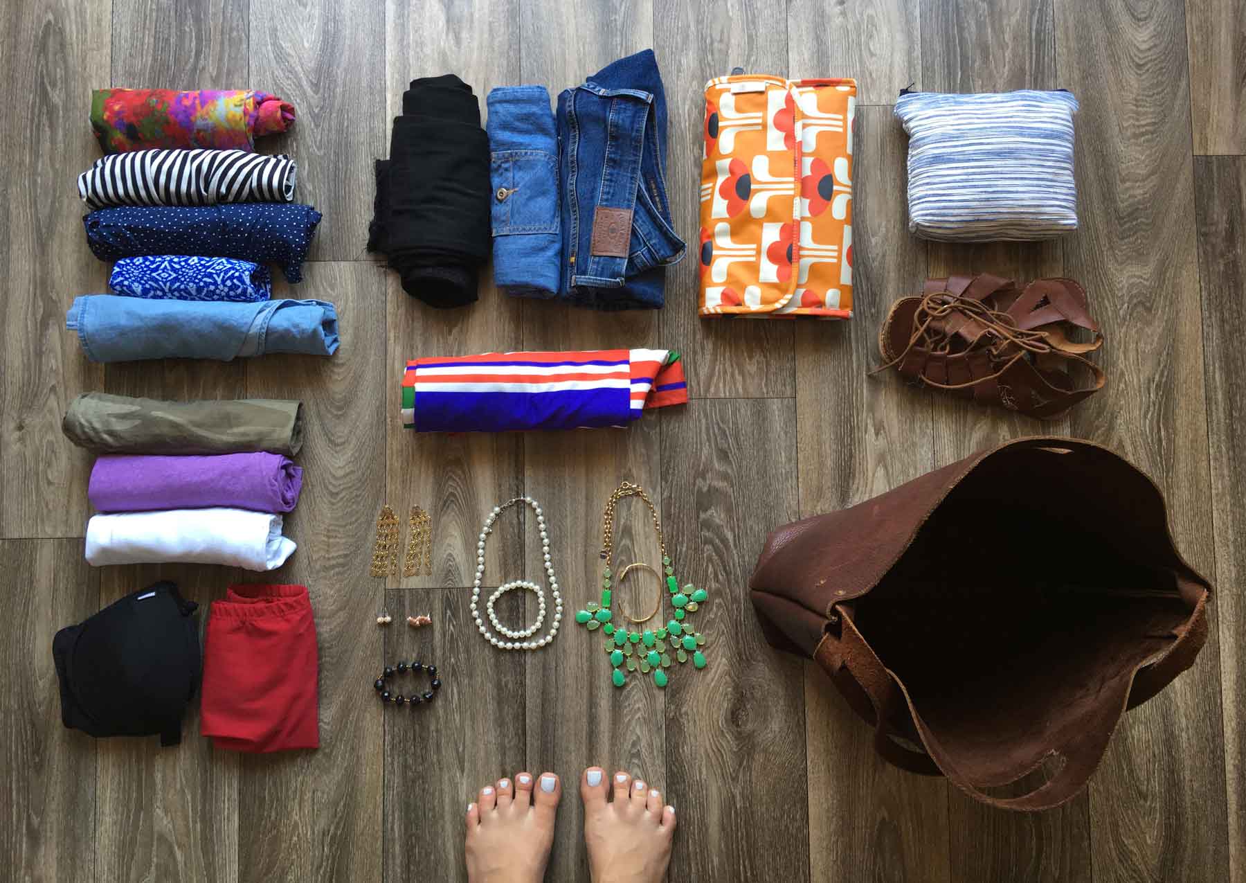 What's in my handbag? | the Celine trio edition - Mademoiselle | Minimal  Style Blog | Minimalist purse, Purse essentials, Minimalist bag