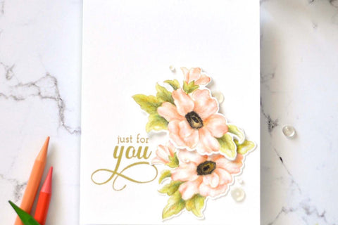 Color your sympathy cards with these beautiful woodless coloring pencils! 