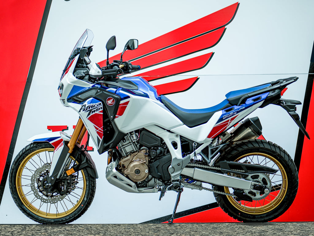 Vista lateral de Africa Twin 2022