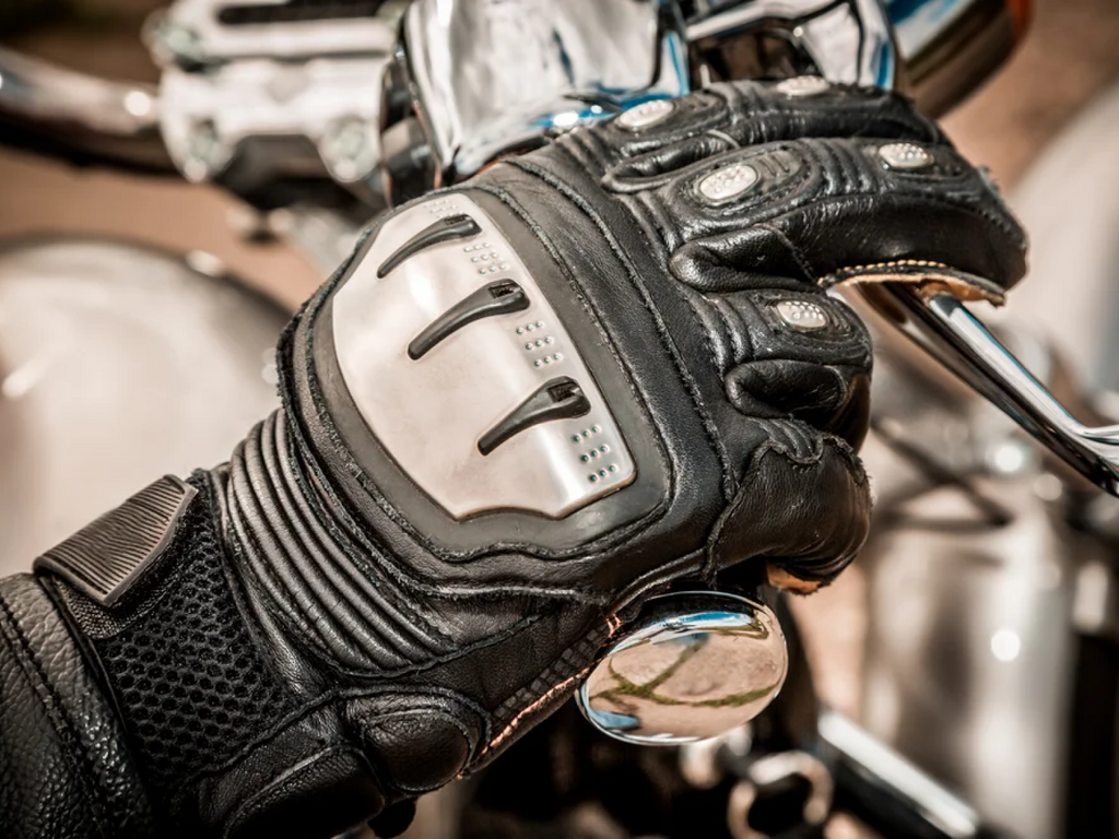 Riding gloves for Yamaha MT-07