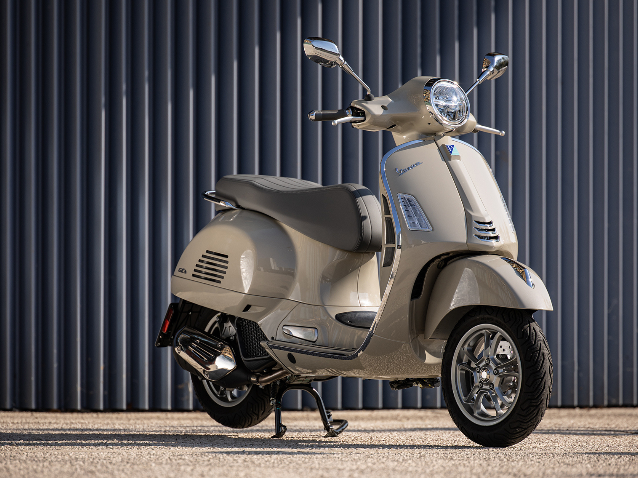 2023 Vespa GTS 300