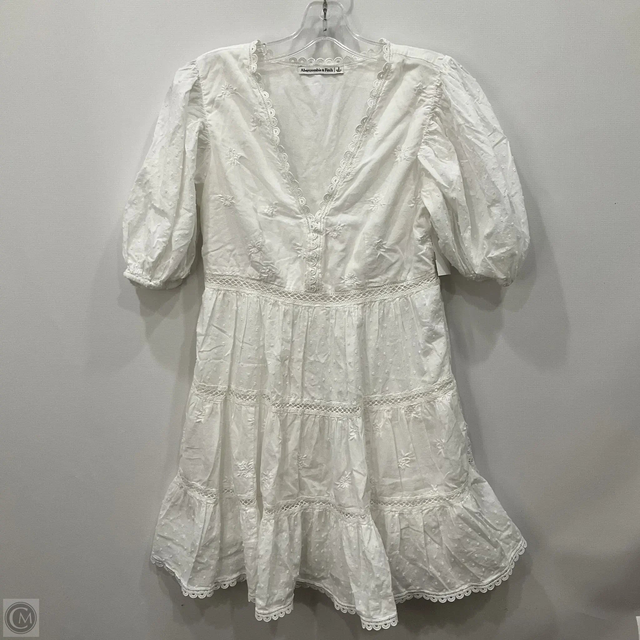 Dress Casual Short By Abercrombie And Fitch In White, Size: S