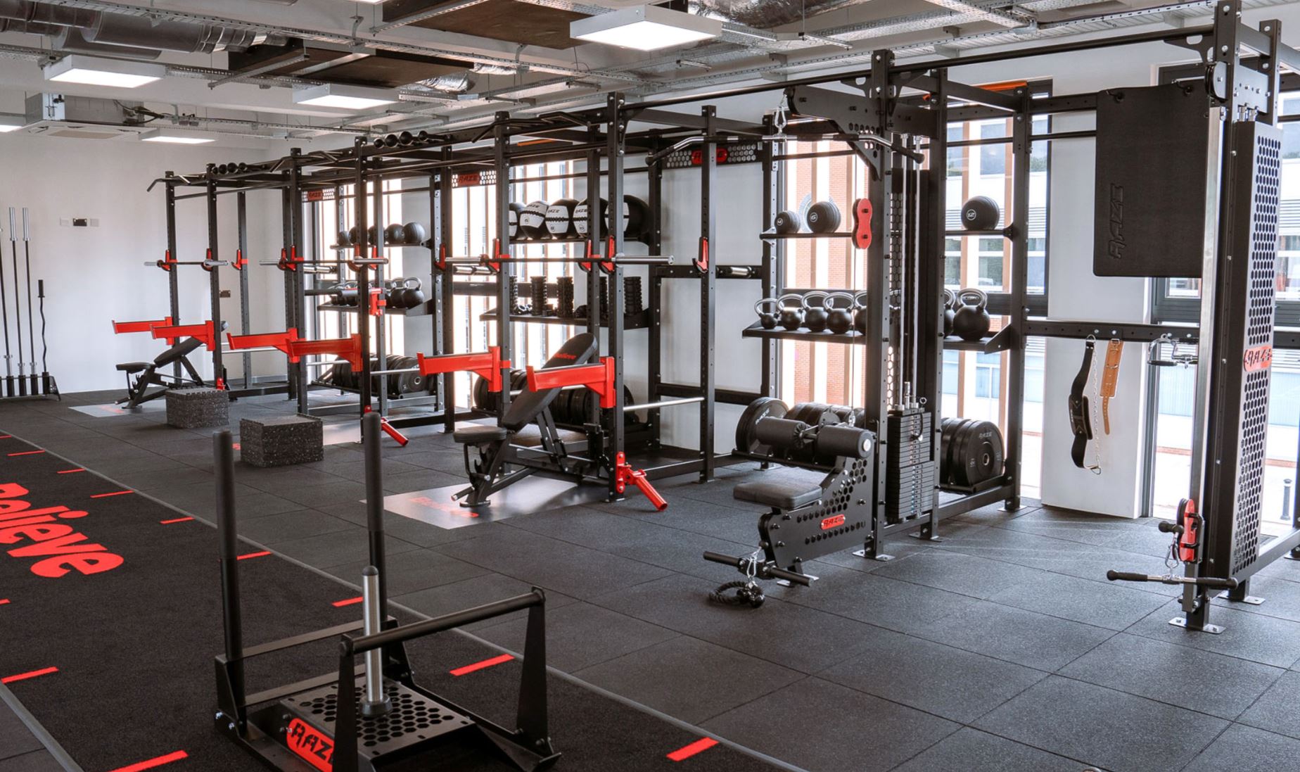 Rubber Gym Flooring Rolls - Premium Commercial Gym Room Flooring