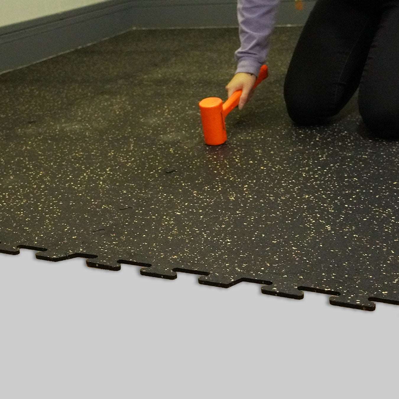 co-1-2-intense-interlocking-rubber-floor-tile