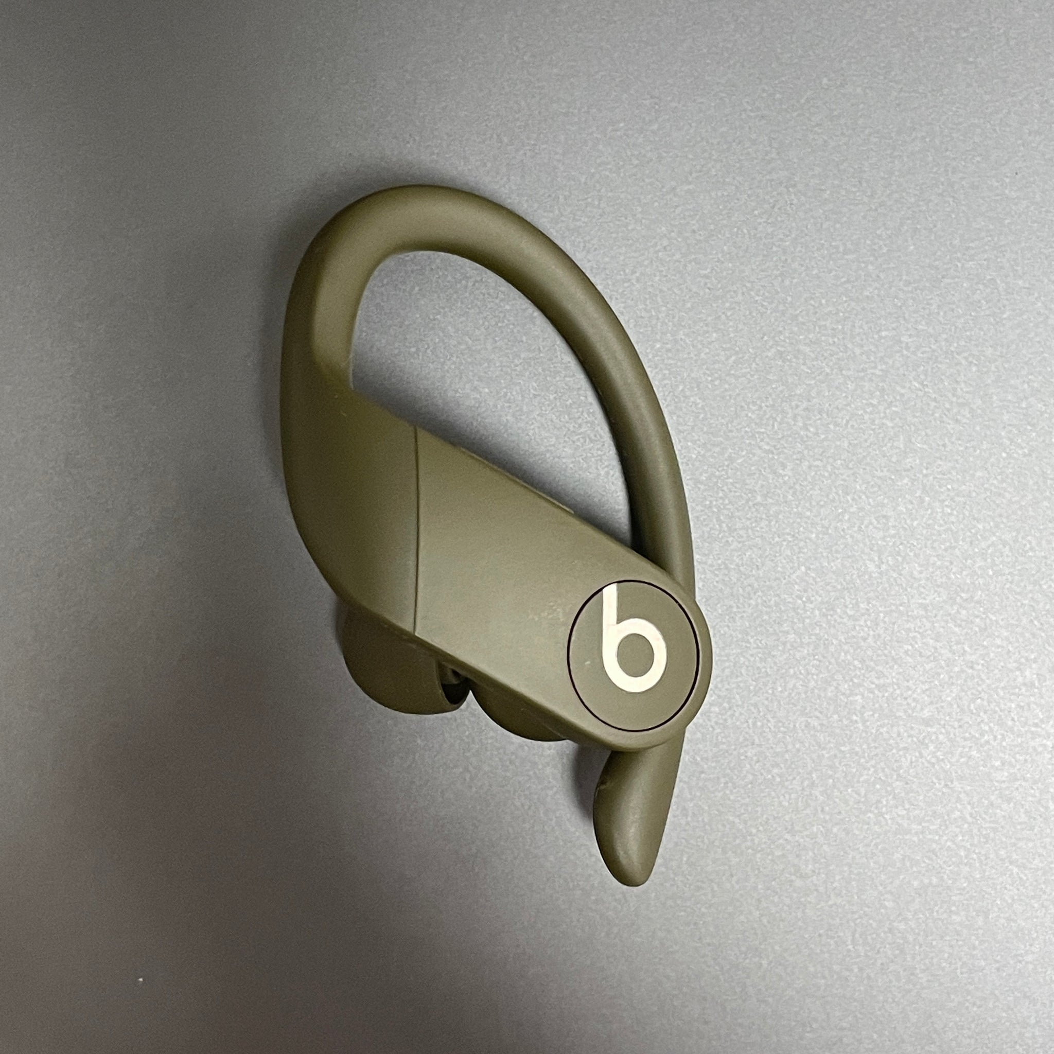 left powerbeats pro replacement