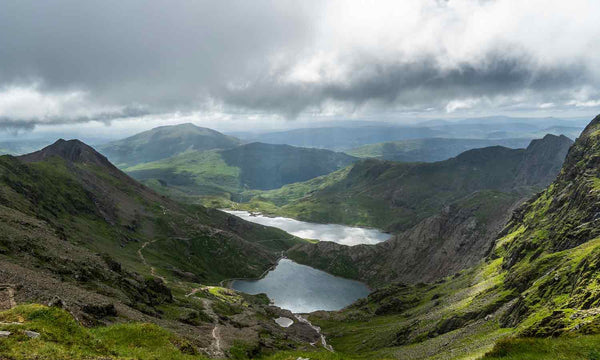 a view of snowdonia mountains rock climbing 