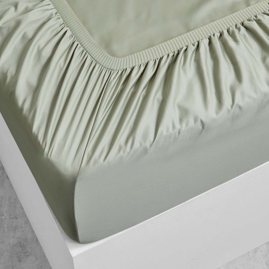 https://cdn.shopify.com/s/files/1/0389/6472/3757/products/Sage_Cotton_Fitted_Sheet_47a0f5d6-216c-457e-bae7-a8fa4706f2bf.jpg?v=1683852370