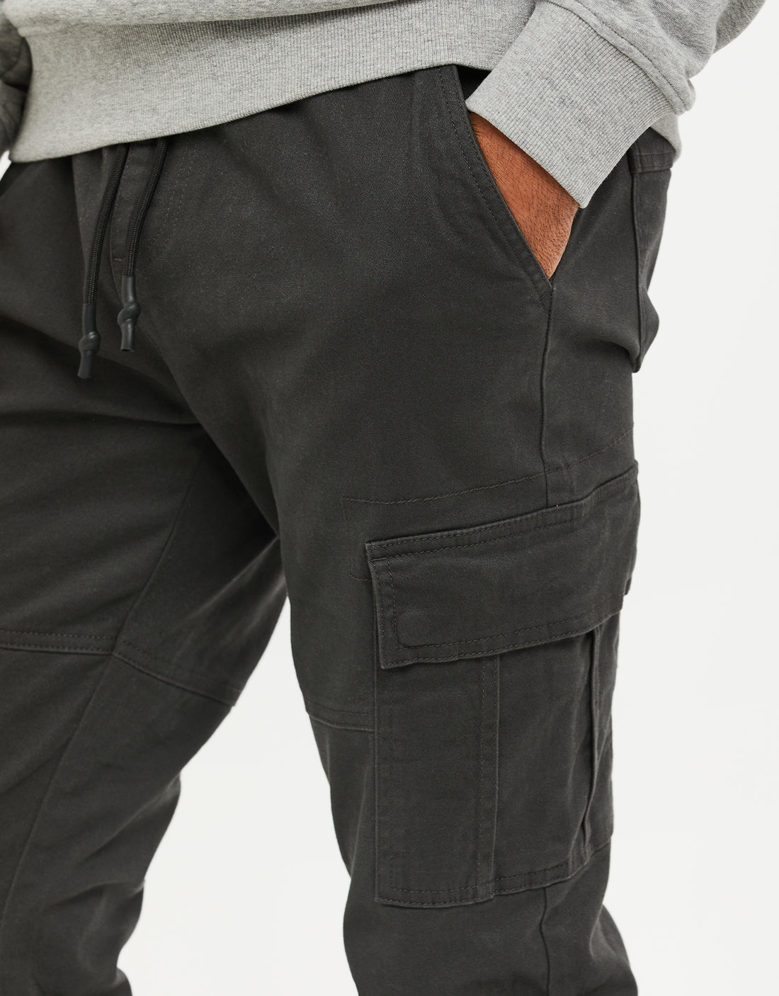 Men's Charcoal Grey Slim Fit Cuffed Cargo Trousers – Threadbare