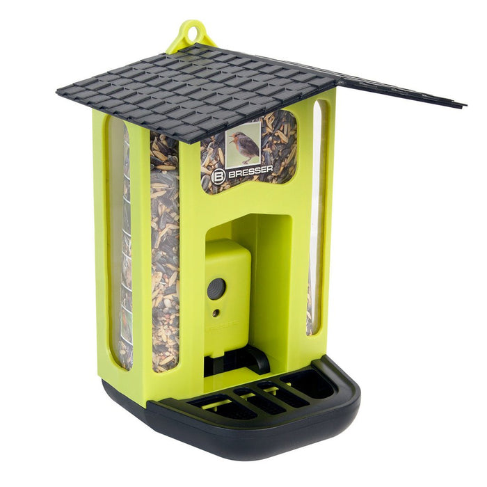 bird feeder with camera