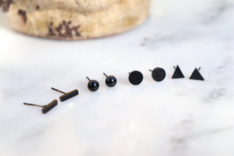 minimalist black earring stud set