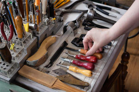 leather tool tools outils pour le cuir fait a la main montreal quebec