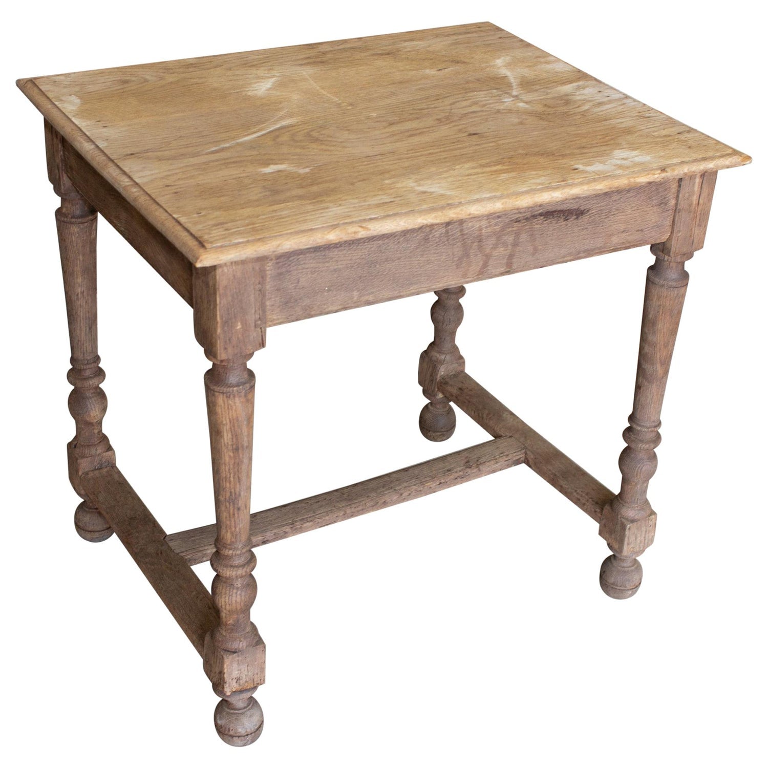 Distressed Antique French Oak Round Side Table with Pedestal Base – Laurier  Blanc