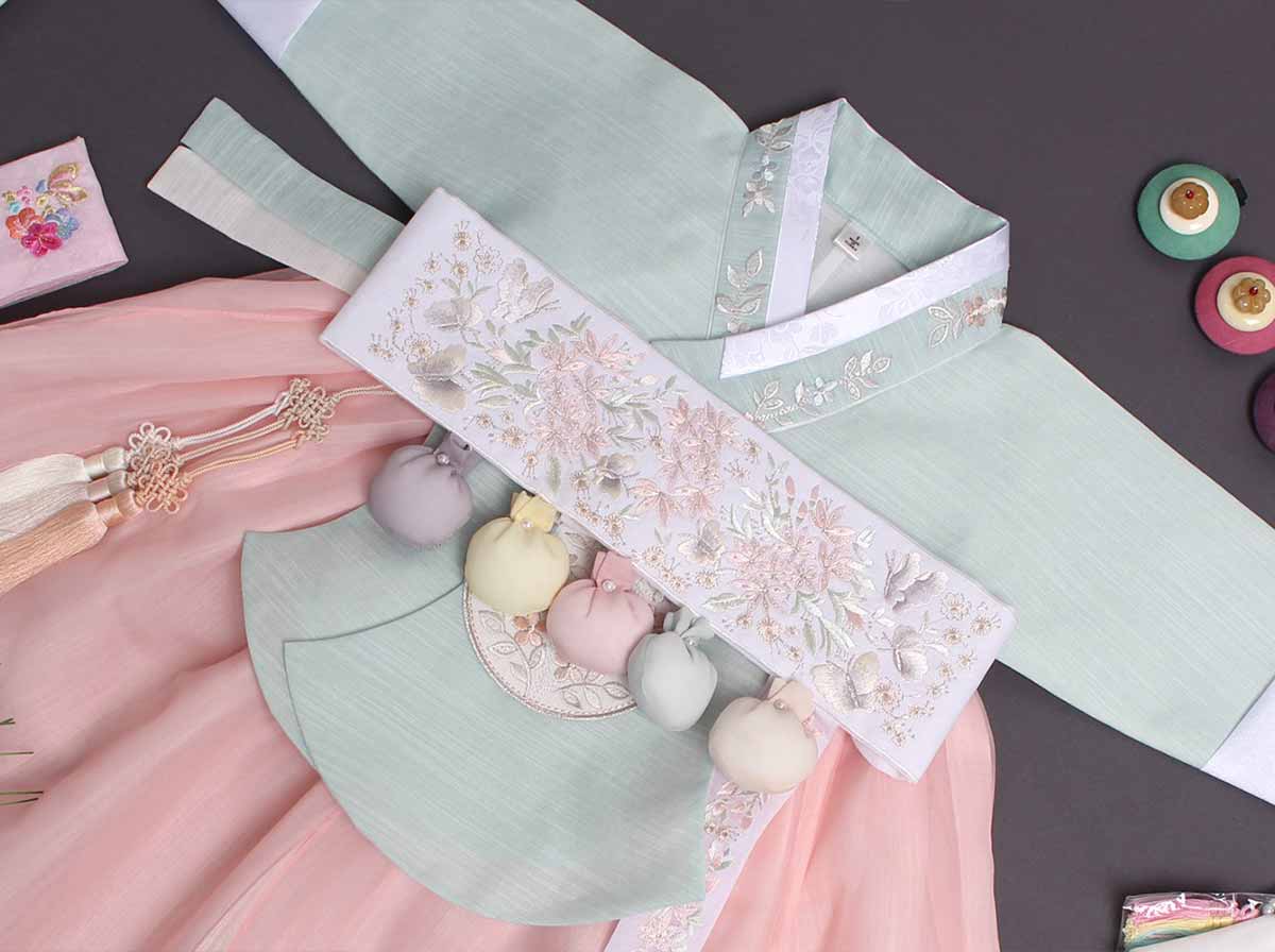 If you need a hanbok for Doljanchi, check out this baby girl hanbok in light blue and salmon, which comes with the Dol belt.