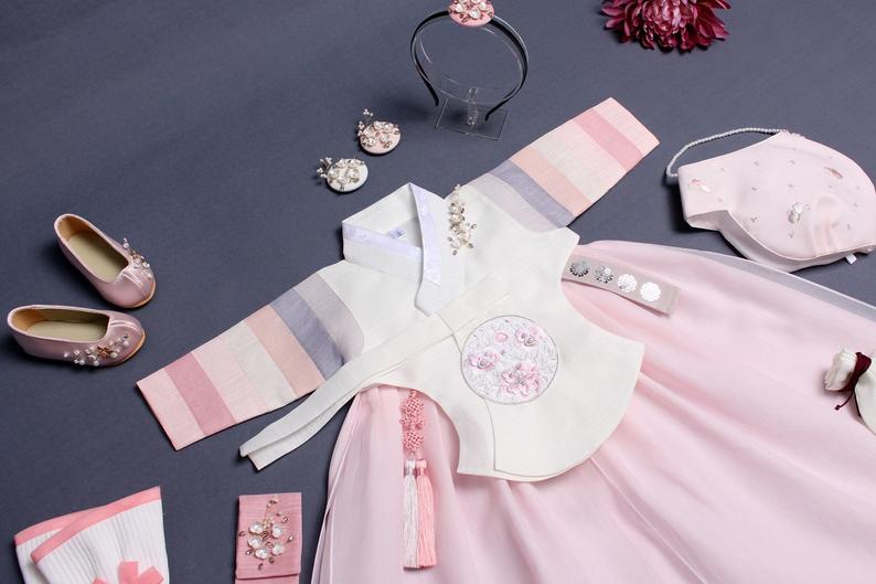 This is a baby girl hanbok with all the selection for Dol