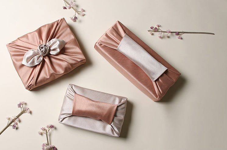 Rose and silver are iconic and it's a beautiful gift wrapping cloth that looks more expensive than it really is.