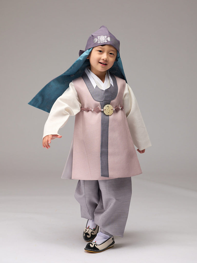 Elegant Boys Hanbok in Gray Beige의 앞모습