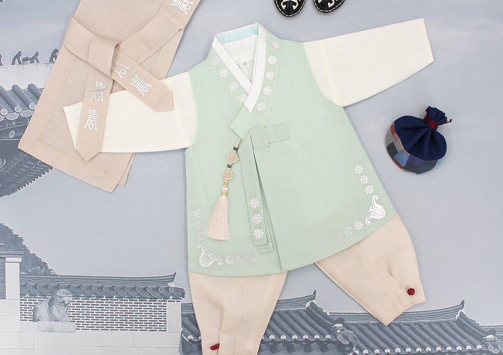 Soft Cream Boys Hanbok in Mint 상의와 하의의 디테일 이미지