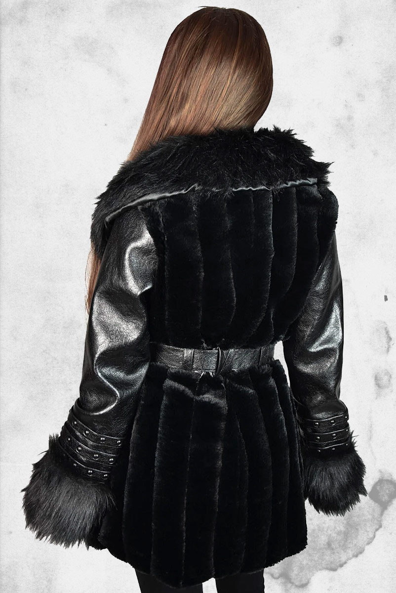 Killstar - Winter Is Coming ❄ LISA LUNA Padded Velvet Jacket