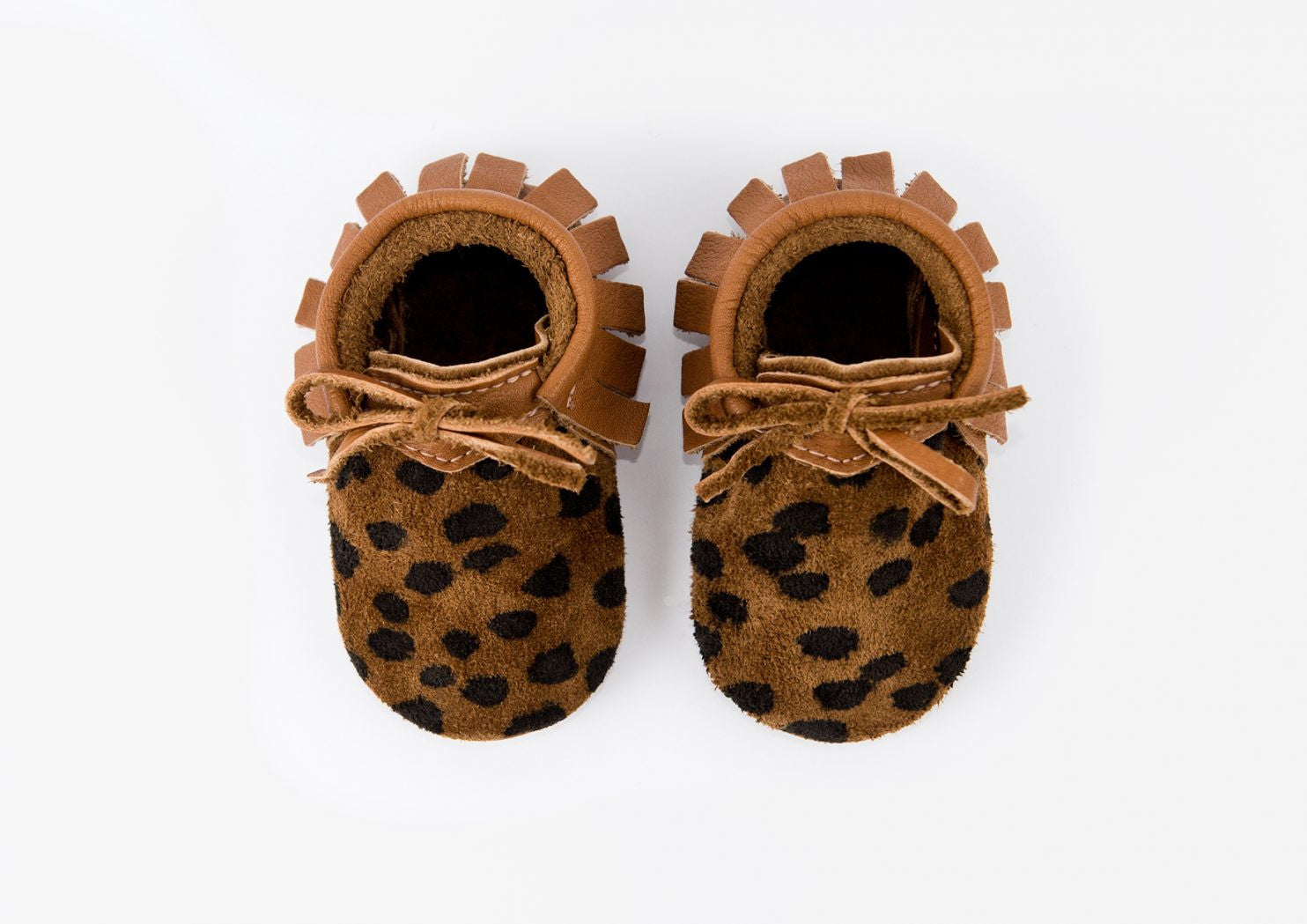 Amy \u0026 Ivor Leather Moccasins in Cheetah 