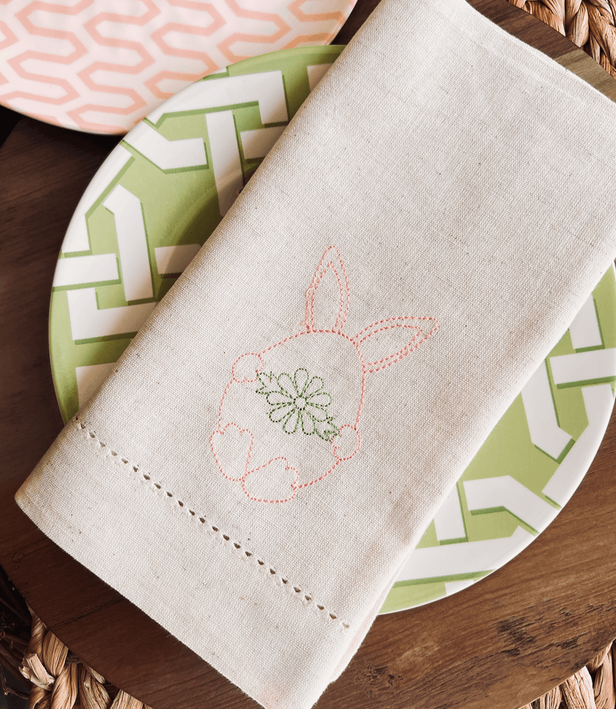 https://cdn.shopify.com/s/files/1/0393/1893/products/easter-bunny-egg-embroidered-cloth-napkins-set-of-4-white-tulip-embroidery-2_1024x1024.png?v=1676314649