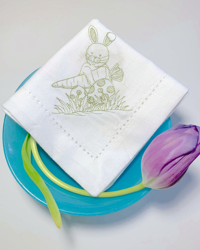 Elegant Easter Floral Embroidered Cloth Napkins – White Tulip Embroidery