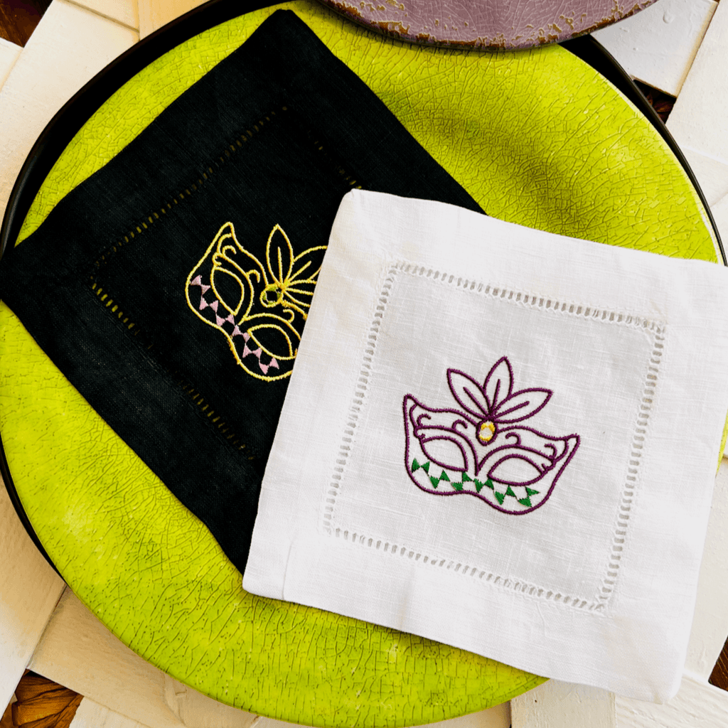 Mardi Gras Fleur De Lis napkins – Embroidery - Napkins 4 Cloth of White Set Tulip