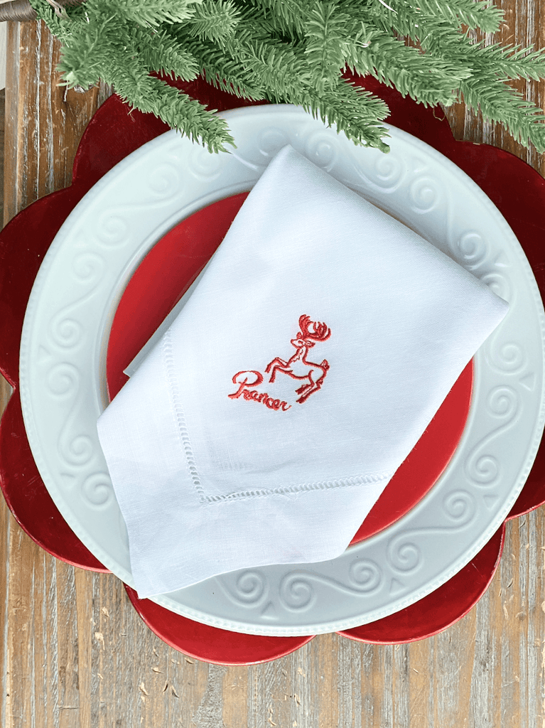 Reindeer Christmas Embroidered Cloth Napkins - Set of 4 napkins – White  Tulip Embroidery