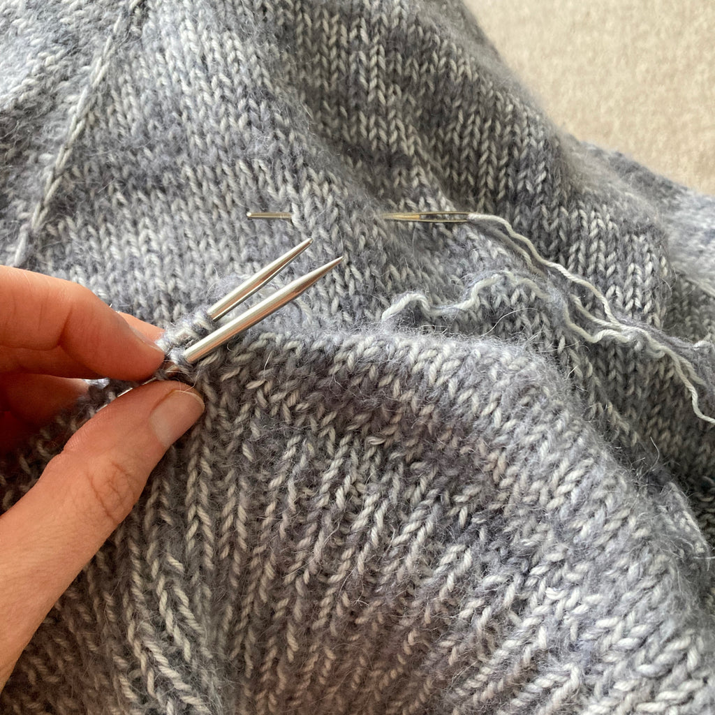 Shortening a sweater (cutting and grafting!) – Loom