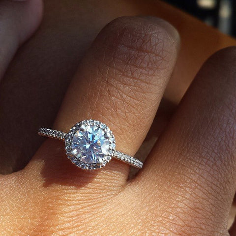 round diamond halo engagement ring