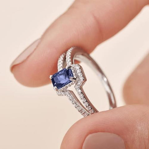 Blue sapphire engagement ring