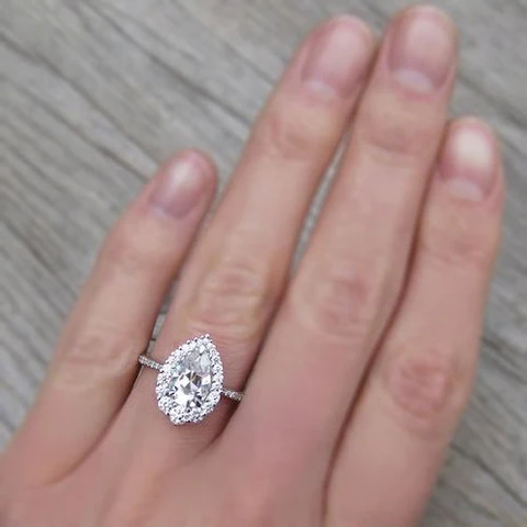 30 Moissanite Engagement Rings - Fantastic Diamond Alternatives - Oh So  Perfect Proposal