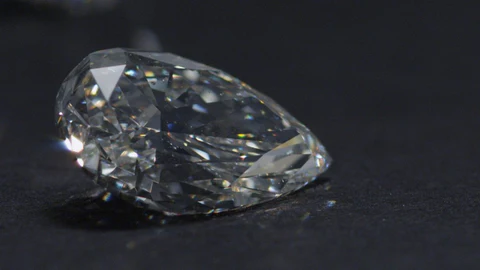 loose pear shaped diamond