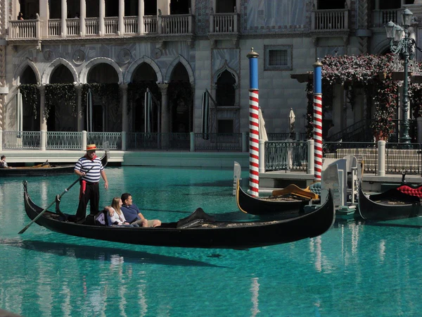 Las vegas gondola ride 