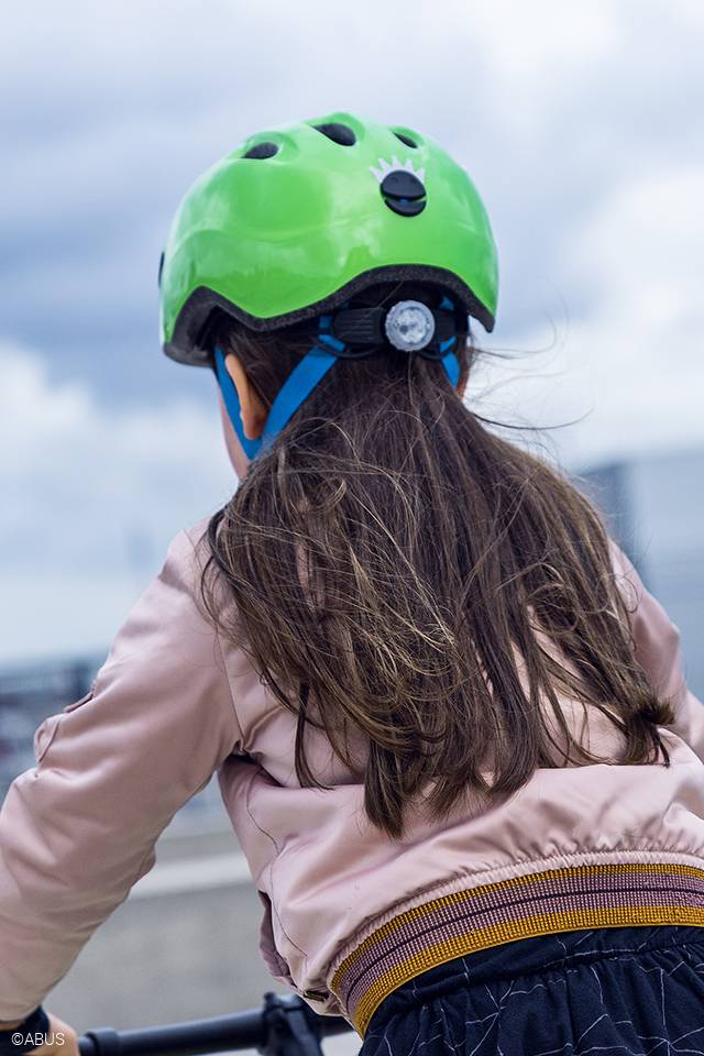 back view of abus smiley helmet on rider