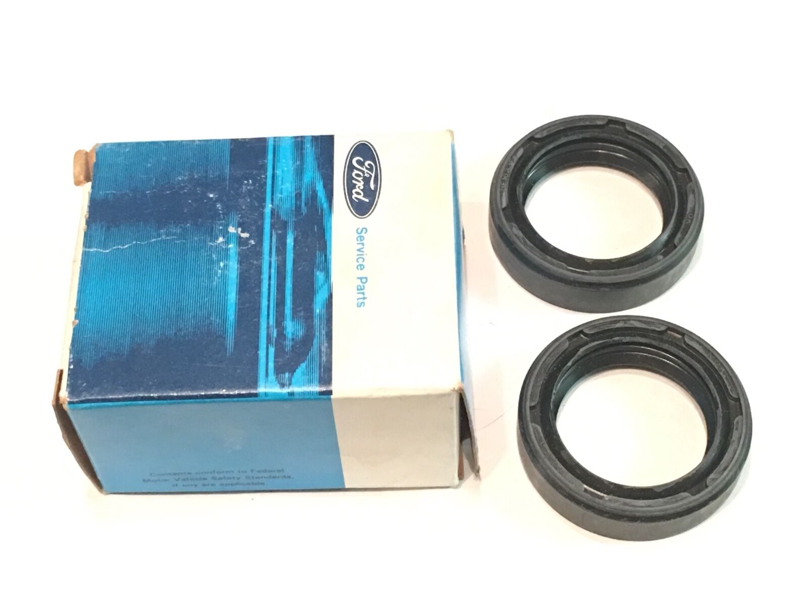 Genuine Oem Ford E3TZ-7052-C Extension Housing Seal 2 Pcs E3TZ7052C