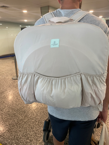 Foldable ergopouch bassinet