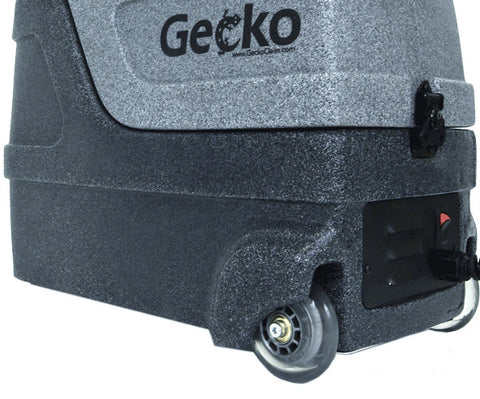 Maneuvarable Gecko Extractor with Smooth Rolling Casters