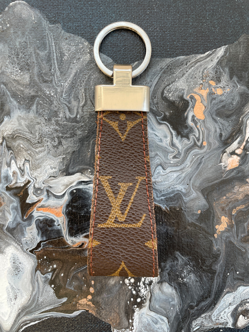 LV #airtag #keycain #upcycling #DIY Tracking Keychain from an old LV, AirTag
